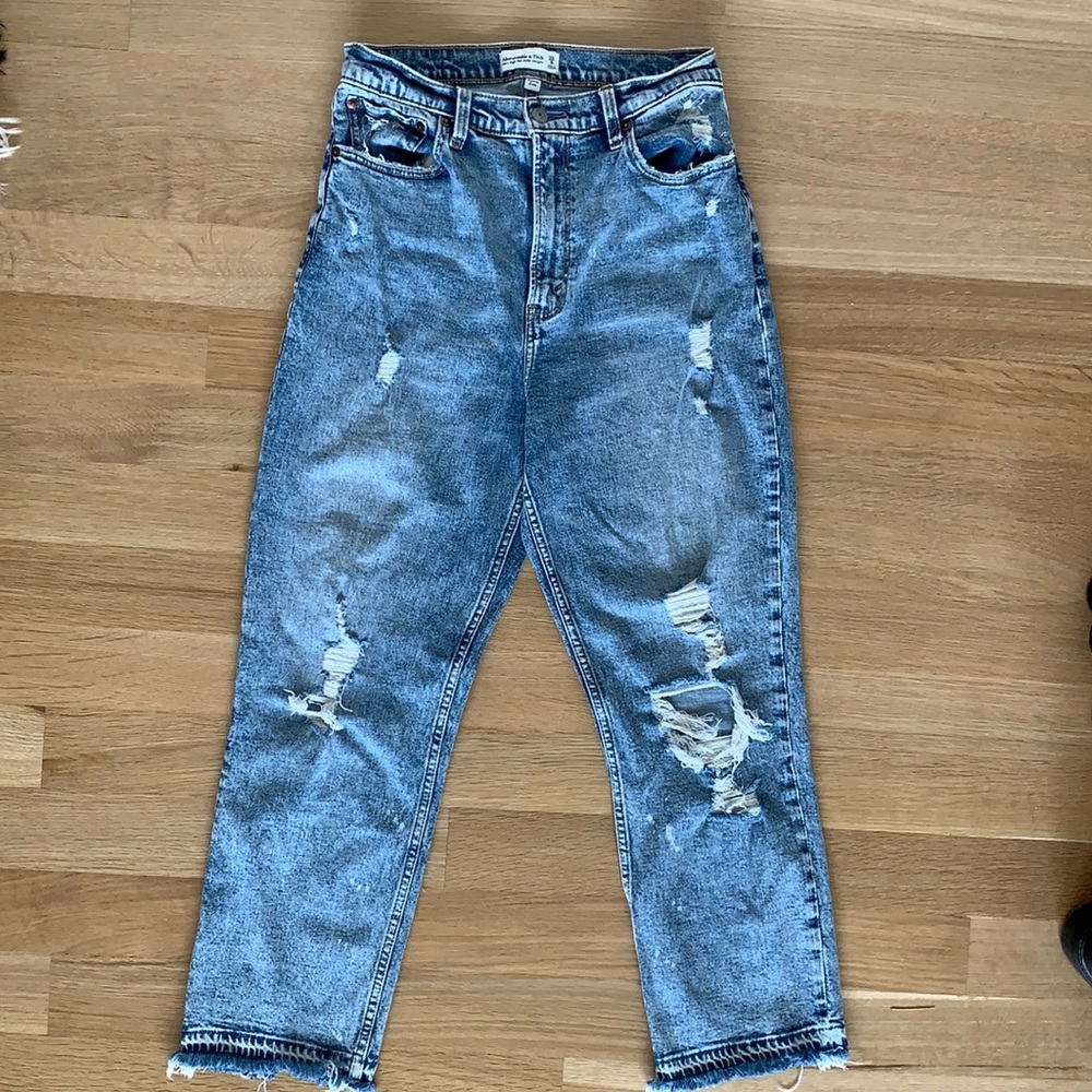 Abercrombie and Fitch ultra high rise ankle straight curve love size 29